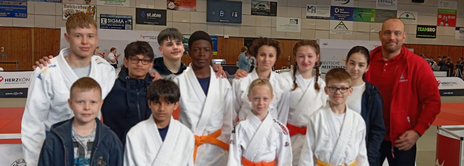 Medaillenregen für Ju-Jutsu-SportlerInnen