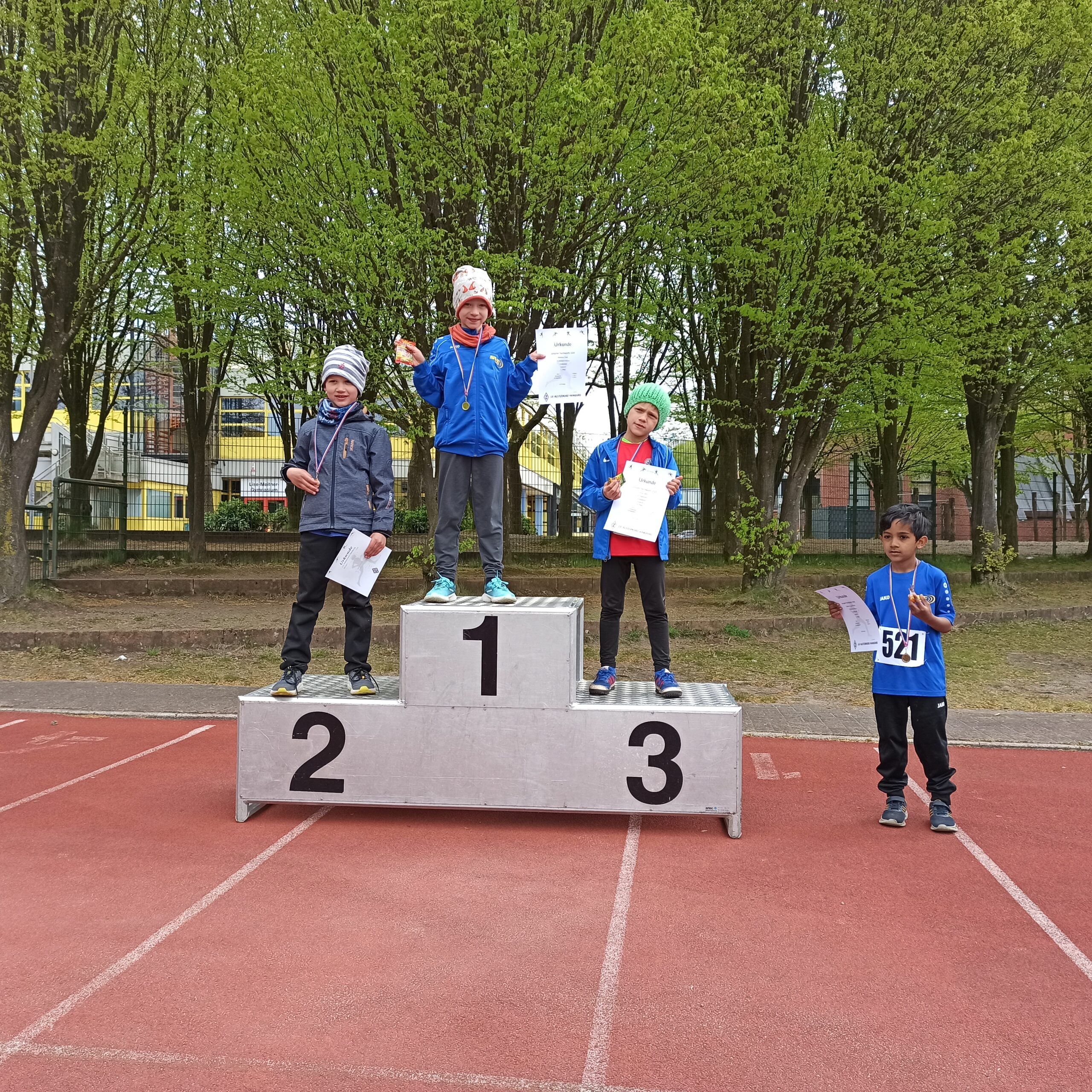 Viele Podestplätze für SVE-Leichtathleten beim Saisonauftakt